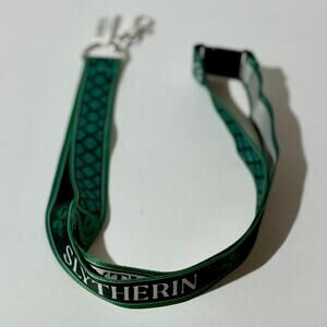 NWT Lanyard Wizarding World of Harry Potter Slytherin Green Silver ID Wallet Key
